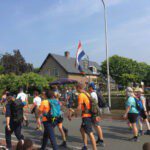 Wandelaars in het Gelderse dorp Groesbeek
